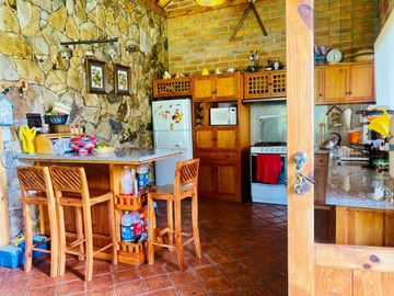 🏠En Venta Casa Rústica de 3 Dormitorios en Sinincay, rodeada de naturaleza🌳
