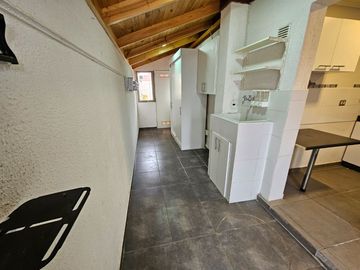 CASA EN EL AVELLANO IV