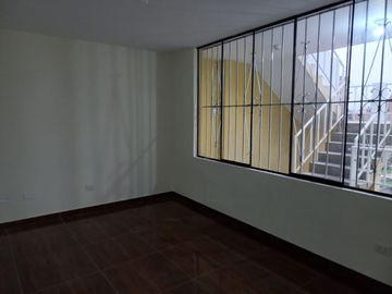 VENDO DEPARTAMENTO DE 97.14  PISO 3CARABAYLLO, CON GAS CALIDDA Y LUZ INDEPENDIENTE