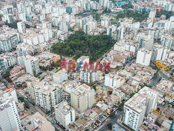 Departamento En Surquillo Límite Con Miraflores
