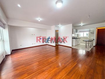 Departamento En Surquillo Límite Con Miraflores