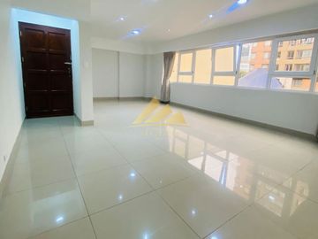 EXCELENTE DPTO EN ALQUILER POR MIRAFLORES PARA OFICINA O VIVIENDA