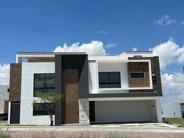 Casa en venta en La Gran Reserva, Lomas de Angelópolis III