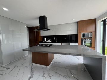 Casa en venta en La Gran Reserva, Lomas de Angelópolis III