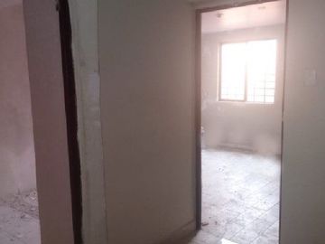 VENDO EXCELENTE CASA EN APODACA CERCA DE SAN NICOLÁS, 2 PLANTAS, 3CON BARRA DESYUNADORA, C RECÁMARAS, 2 Y MEDIO BAÑOS, COCHERA TECHAD