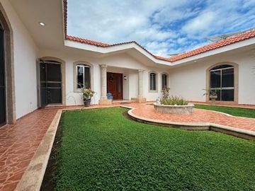 Casa en la Ceiba de una Planta