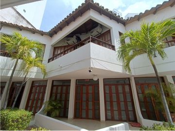 VENTA CASA AMOBLADA CONJUNTO CERRADO CERCA AL MAR RODADERO SUR - E.C.