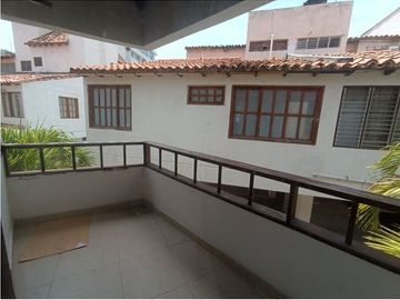 VENTA CASA AMOBLADA CONJUNTO CERRADO CERCA AL MAR RODADERO SUR - E.C.