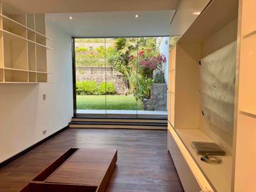 Venta casa de estreno en Urb. Rinconada del Lago 1ra etapa, La Molina