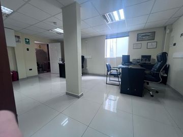 ¡Oportunidad Única de Oficina en Surco!