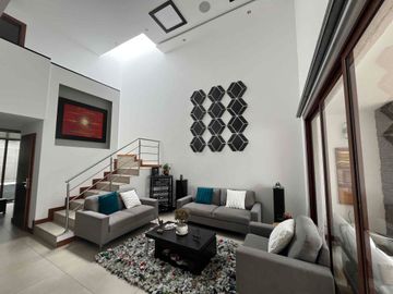 Cumbaya San Juan por Colegio Terranova Oportunidad hermosa casa Diseño Londoño