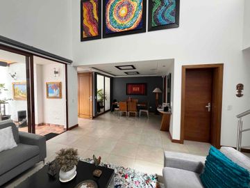 Cumbaya San Juan por Colegio Terranova Oportunidad hermosa casa Diseño Londoño