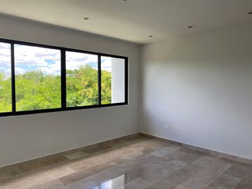 Moderna Casa en venta en zona Yucatán Country club, Mérida