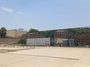 VENDO LOCAL INDUSTRIAL DE 6871 M2 EN PUENTE PIEDRA, CON UN AMPLIO PATIO DE MANIOBRAS