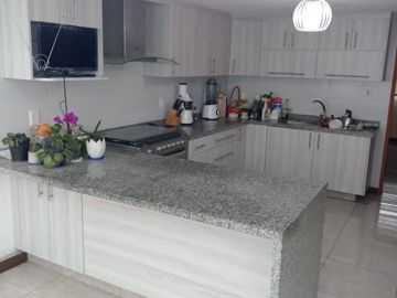 CASA EN VENTA EN CIUDAD SATÉLITE, NAUCALPAN DE JUÁREZ