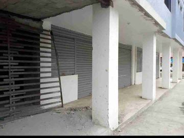 SE VENDE EDIFICIO NUEVO RENTERO COMERCIAL – PEDERNALES, MANABÍ