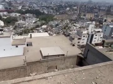 VENDO TERRENO RESIDENCIAL DE 452 EN SANTIAGO DE SURCO, IDELAPARA DESARROLLADORES DE PROYECTOS INMOBILIARIOS