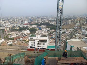 VENDO TERRENO RESIDENCIAL DE 452 EN SANTIAGO DE SURCO, IDELAPARA DESARROLLADORES DE PROYECTOS INMOBILIARIOS