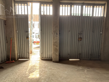 VENDO CASA COMERCIAL EN AVENIDA PACASMAYO - SAN MARTIN DE PORRES