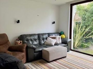 Casa en Venta con Ascensor, Doble Seguridad y 4 Dormitorios, Piscina. La Viña Alta