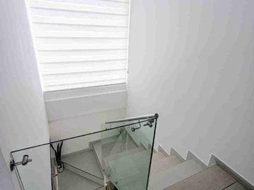 CASA EN RENTA O VENTA LA PRIMAVERA CUMBAYA