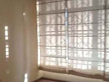 HUANCAYO ALQUILO CASA DE 815m2 AC- 3 PISOS FRENTE A PARQUE COMO OFIC. O VIVIENDA