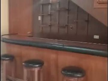 HUANCAYO ALQUILO CASA DE 815m2 AC- 3 PISOS FRENTE A PARQUE COMO OFIC. O VIVIENDA