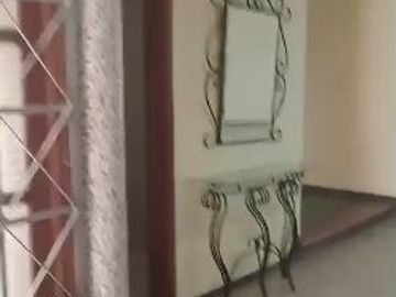 HUANCAYO ALQUILO CASA DE 815m2 AC- 3 PISOS FRENTE A PARQUE COMO OFIC. O VIVIENDA
