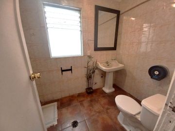 VENDO EXCELENTE PROPIEDAD EN PLENO CENTRO DE TALCA IDEAL PARA INVERSIONISTA, MUY BUENA OPORTUNIDAD