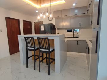 FOR SALE ALMOST NEW MODERN CONTEMPORARY HOME NEAR GLOBAL PLAZA AND S&R IN PAMPANGA
