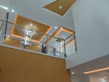 FOR SALE ALMOST NEW MODERN CONTEMPORARY HOME NEAR GLOBAL PLAZA AND S&R IN PAMPANGA