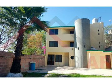 EN VENTA CASA AMPLIA DE 3 NIVELES EN TULA DE AYENDE HIDALGO