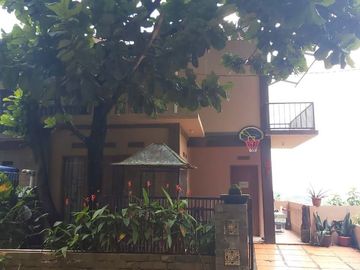 Rumah Siap Huni View Kota Bandung di Cikutra Bojongkoneng Utara