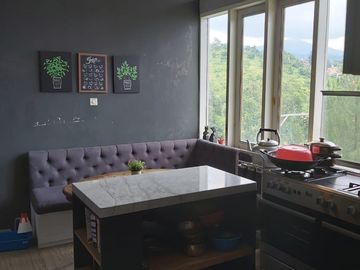 Rumah Siap Huni View Kota Bandung di Cikutra Bojongkoneng Utara