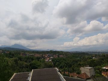 Rumah Siap Huni View Kota Bandung di Cikutra Bojongkoneng Utara