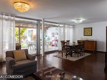 CASA EN VENTA EN SAN ISIDRO
