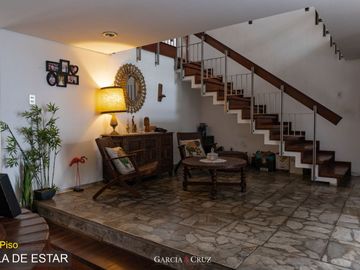 CASA EN VENTA EN SAN ISIDRO