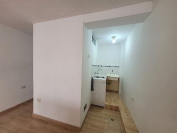 VENTA DPTO EN 2DO PISO INCLUYE MINIDPTO URB PREVI NARANJAL LOS OLIVOS