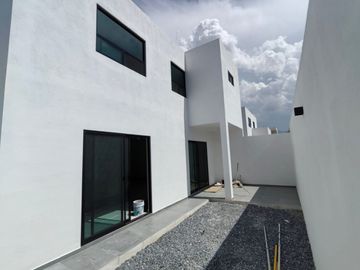Tu Nuevo Hogar en Rincon de los Encinos