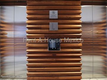 Oficina en Renta en Huixquilucan, Hacienda de las Palmas MT 25-3495.