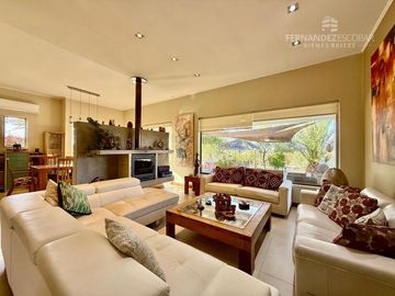 RINCONADA - VENDE PARCELA CON CASA 5D 4B 4D - HACIENDA RINCONADA