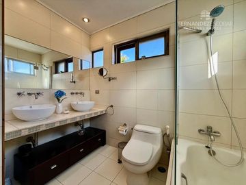 RINCONADA - VENDE PARCELA CON CASA 5D 4B 4D - HACIENDA RINCONADA