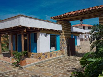 CASA CAMPESTRE EN PINCHOTE - SANTANDER, MUY CERCA DE BARICHARA Y SAN GIL. FINANCIACIÓN DIRECTA SIN ESTUDIO DE CRÉDITO.