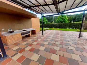 APARTAMENTO en Madrid, Hacienda casa blanca
