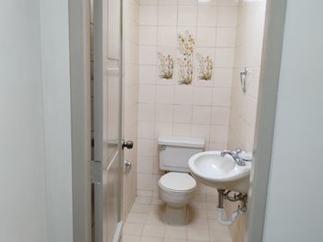 Venta departamento amplio en Barrio Centenario Guayaquil