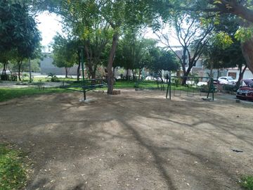 VENDO TERRENO FRENTE A PARQUE EN SANTA MARIA DEL PINAR, PIURA