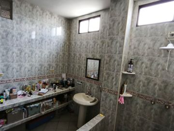 Venta casa con terraza Los Esteros Guayaquil Sur 4 habitaciones