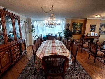 Departamento de venta, duplex. Sector El Bosque, abajo de la Occidental 257 m2. $178.000