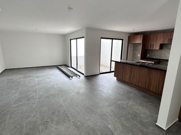 Hermosa Casa en Gran Peñon (Terrazas)