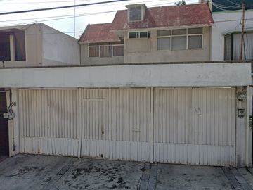 Casa En Venta En Magisterial Vistabella Tlanepantla De Baz, Estado De México